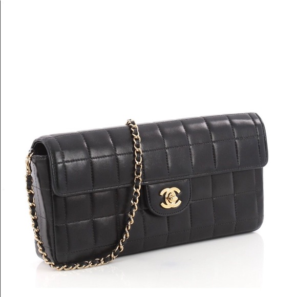 CHANEL Handbags - ❤️Authentic STELLAR❤️Chanel Chocolate Bar Lambskin